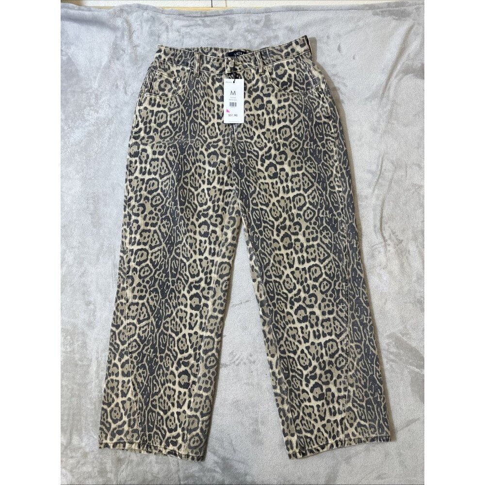 Akira NWT Leopard Barrel Leg Jeans Women’s Medium Animal Print Denim